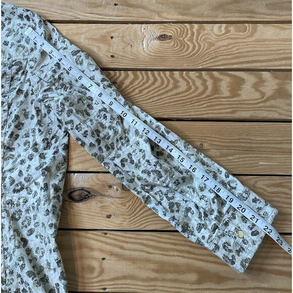 Chico’s Leopard Print Full Zip Lightweight Jacket Size 1 Women’s Tan - Picture 6 of 6